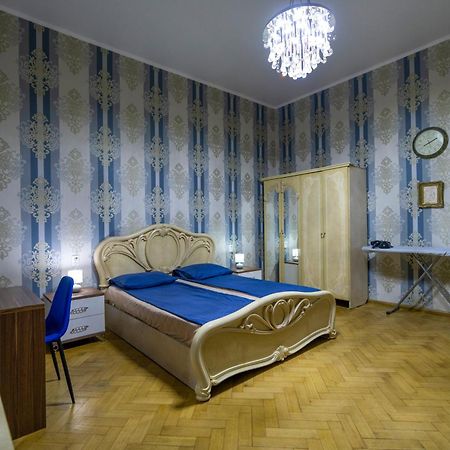 Хостел Leon Rooms Тбилиси Экстерьер фото