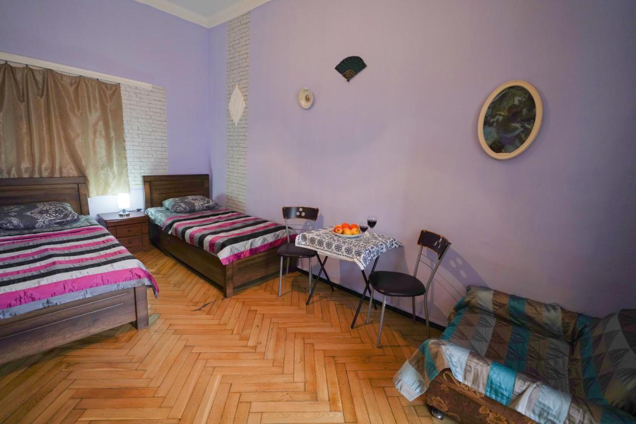 Хостел Leon Rooms Тбилиси Экстерьер фото